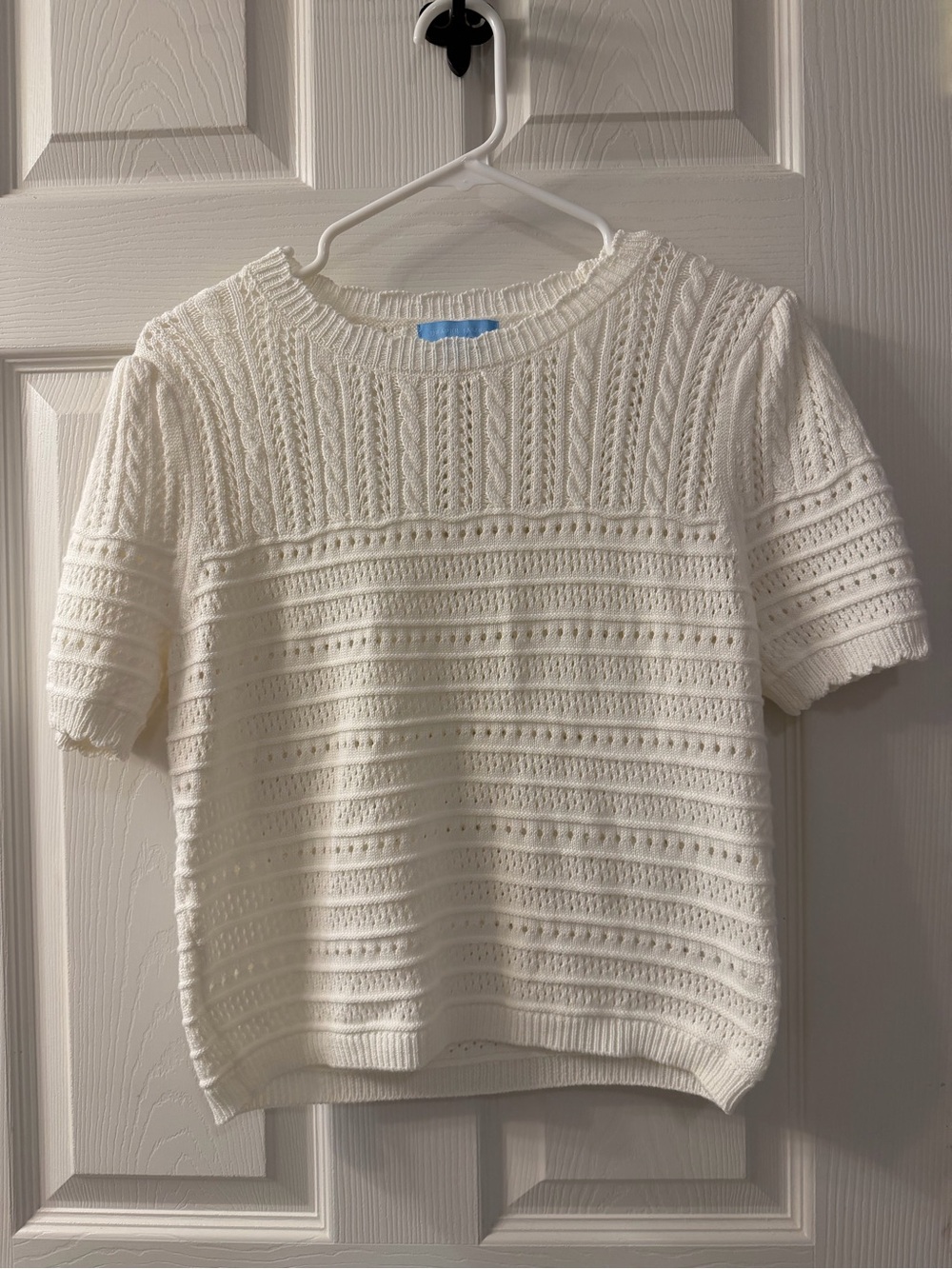 Draper James Chic White Short Sleeve Pointelle Knit Scallop Sweater Size Medium